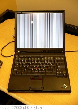 'computer' photo (c) 2008, ph0rk - license: http://creativecommons.org/licenses/by-sa/2.0/