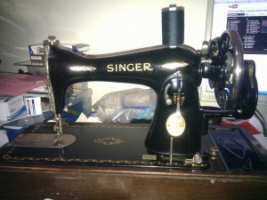 Singer Hand Sewing Machine