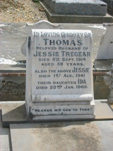 Thomas Tregear Jessie Tregear nee Wigley Ida Tregear Bendigo Cemetery